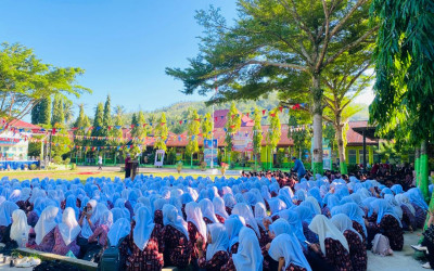 Peringati Maulid Nabi 1448 H, MAN 2 Pesisir Selatan Tekankan Pentingnya Meneladani Akhlak Rasulullah